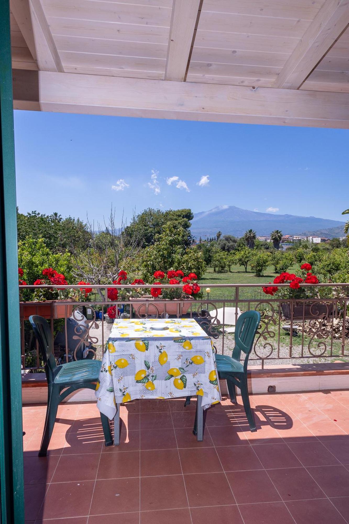 Villa Iris Giardini Naxos Exterior foto